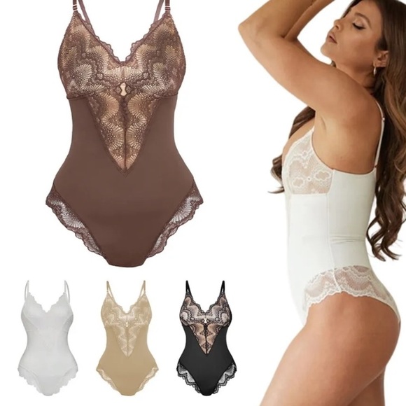 Plus Size Lace bodysuit with adjustable straps Size 3XL - Picture 6 of 14